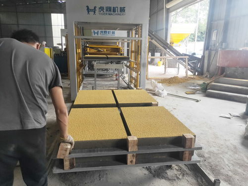 仿石制砖机 虎鼎砖机助力高品质仿真天然石自动生产